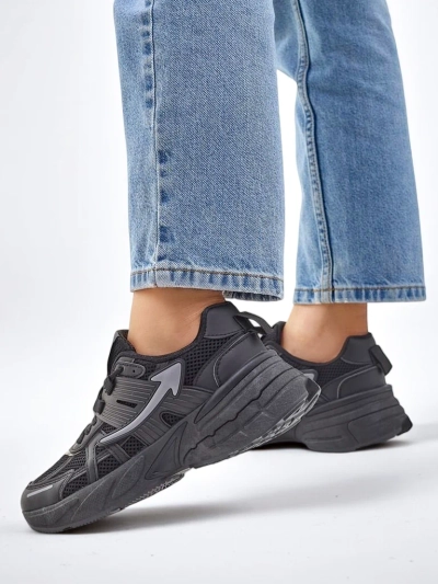 Royalfashion Baskets de sport pour femmes sur une semelle plus épaisse Beysa