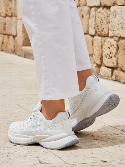 Royalfashion Baskets de sport pour femmes sur une semelle plus épaisse Roality