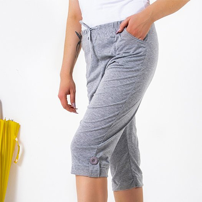 Pantalon court femme gris clair avec poches - Vêtements