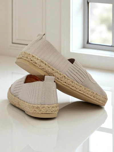 Aurelia Espadrilles Royalfashion Beige – Chaussures plates à enfiler pour femmes
