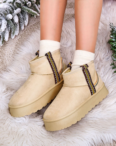 Royalfashion Bottes courtes pour femmes a'la bottes de neige avec ornement Erititta