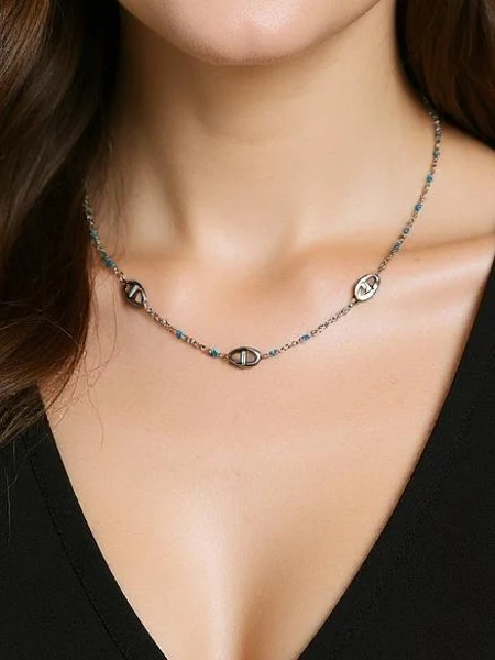 Collier Aelia Aurea - délicate chaîne en argent avec des perles
