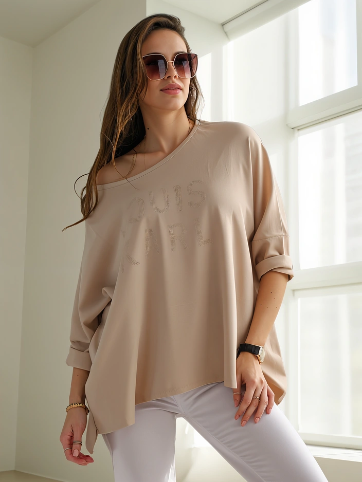 Blouse en viscose Royalfashion pour femmes avec inscription en strass