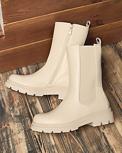 Beige bottes hautes pour femmes avec talon plat Vedesa - Vêtements