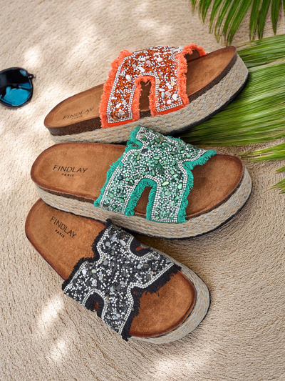 Royalfashion Chaussons pour femmes avec décorations Candy Candy