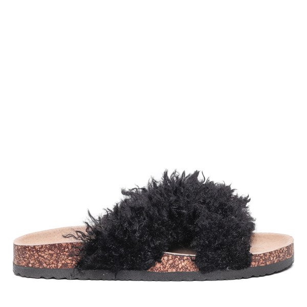 Czarne klapki z kożuszkiem Itzel- Obuwie