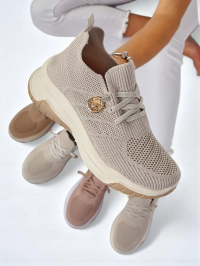 Sneakers pour femmes Royalfashion Selene – chaussures blanches confortables à semelle plate
