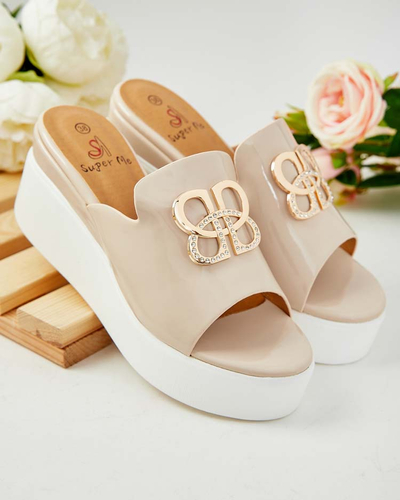 Royalfashion Tongs laquées pour femme sur Sailla