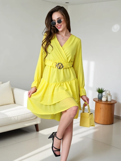 Robe mini Royalfashion pour femmes avec volants et décolleté enwrap
