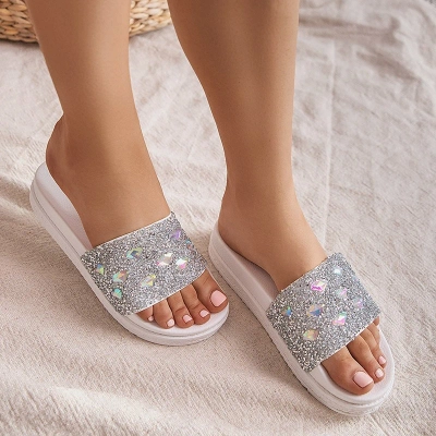 Pantoufles plates-formes blanches pour femmes avec zircons cubiques Sailor - Footwear