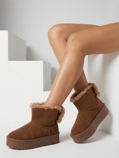 Royalfashion Bottes femmes a'la snow boots en marron Goroggo