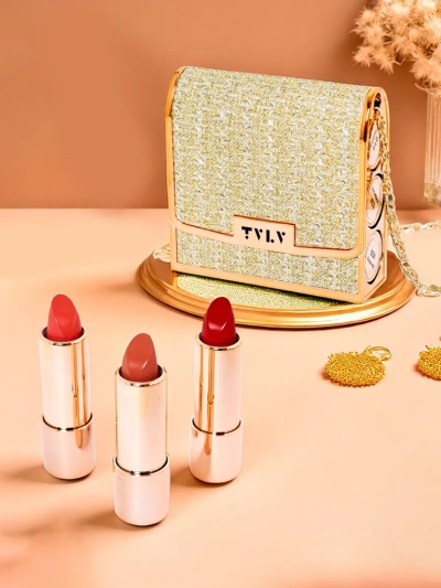 Ensemble de 3 rouges à lèvres dans une pochette unique