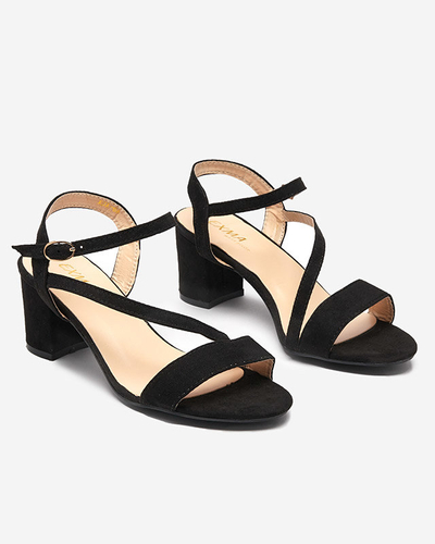 OUTLET Sandales pour femmes sur un poteau noir Klodu- Chaussures