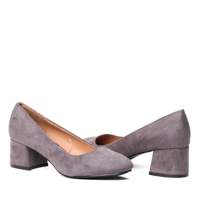 Czarne czółenka na niskim słupku Tinsley- Obuwie