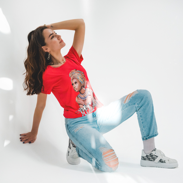 T-shirt femme rouge imprimé coloré et sequins - Vêtements