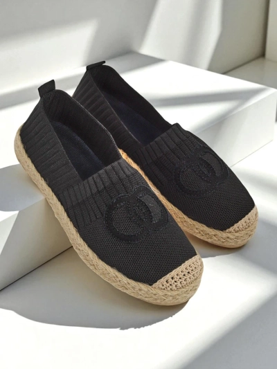 Espadrilles pour femmes Atena noires - talon plat, cuir écologique suédé