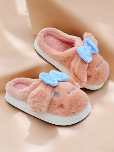 Chaussons en fourrure pour femmes Royalfashion avec un nœud Savos