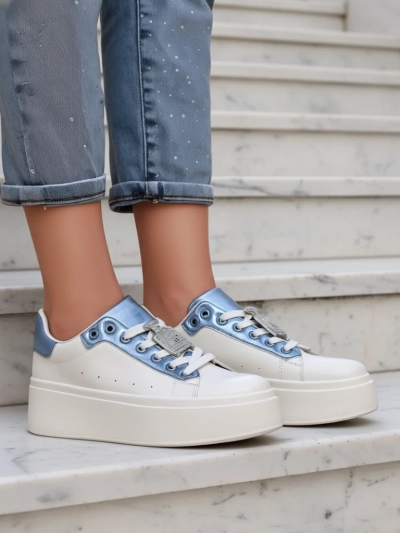 Bella Corsa Écru Sneakers pour Femmes Faits Main