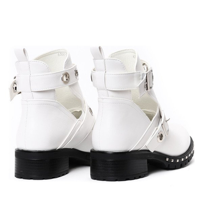 Białe workery z wycięciem Kallie- Obuwie