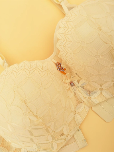 Soutien-gorge rembourré Royalfashion pour femmes avec dentelle