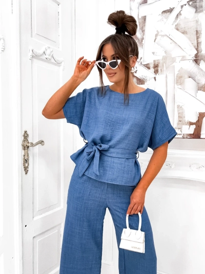 Ensemble Royalfashion pour femmes avec une blouse à manches courtes et un pantalon large
