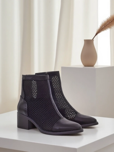 Royalfashion Bottines à talons bas pour femmes perforées Rowices