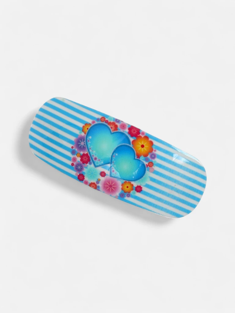 Barrette colorée pour enfants avec des cœurs