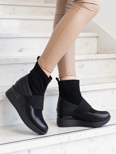 Bottines slip-on femme noires avec embossage Keleda - Chaussures