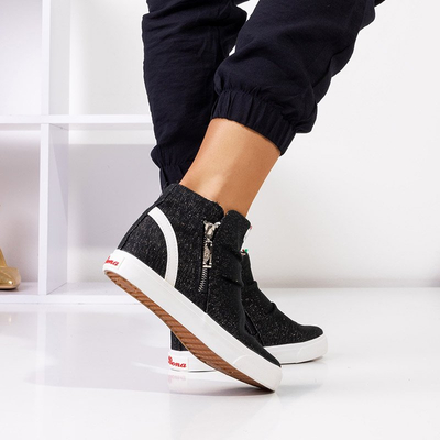 OUTLET Chaussures de sport pour femmes noires sur une cale intérieure Harumi - Footwear