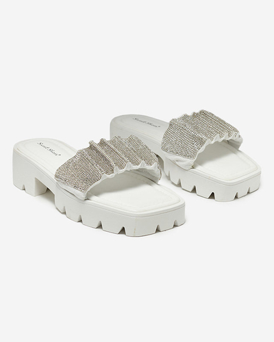 OUTLET Chaussons blancs pour femmes avec zircons cubiques Emkoy- Footwear