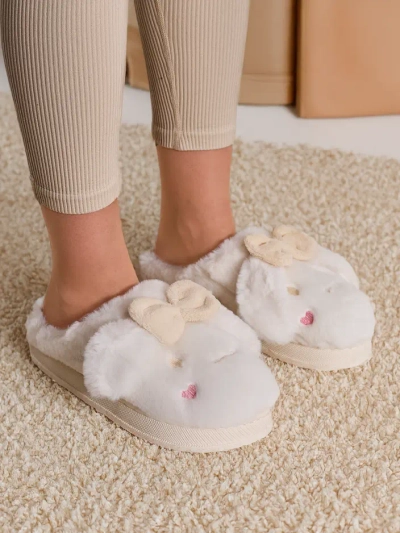 Pantoufles en fourrure pour femmes Royalfashion avec un nœud Savos