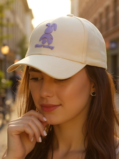 Casquette Royalfashion avec écusson lapin clin d’œil