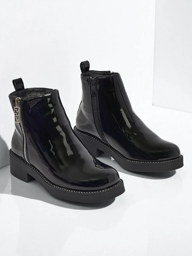 Bottines vernies pour femmes en cuir écologique Calvera