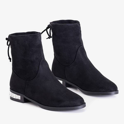 OUTLET Bottines noires à talons plats avec décorations Teodorana - Chaussures