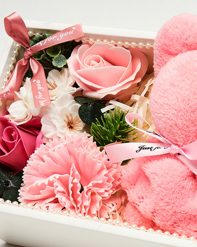 Royalfashion Flowerbox Fleurs dans une boîte avec un ours en peluche