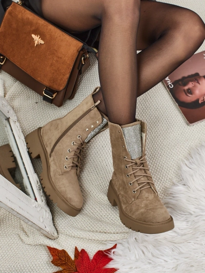 Bottines lacées en éco-daim pour femmes Ferlyne