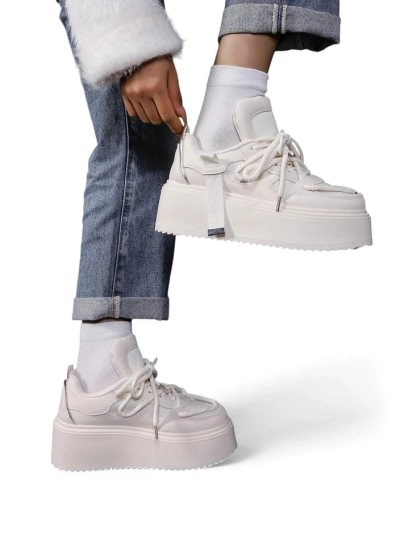 Baskets Royalfashion pour femmes sur plateforme Aeroll