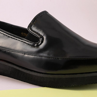 OUTLET Chaussures basses en cuir écologique pour femmes noires à enfiler Medarda- Shoes