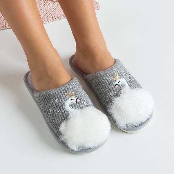 Chaussons femme gris avec un cygne Assul - Chaussures