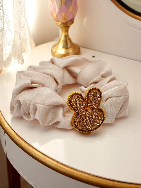 Royalfashion Chouchou avec lapin décoratif en satin Bunny