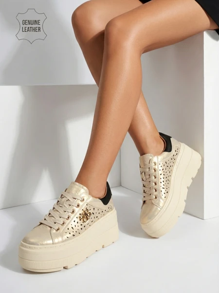 Baskets de sport ajourées en cuir naturel pour femmes Atelle