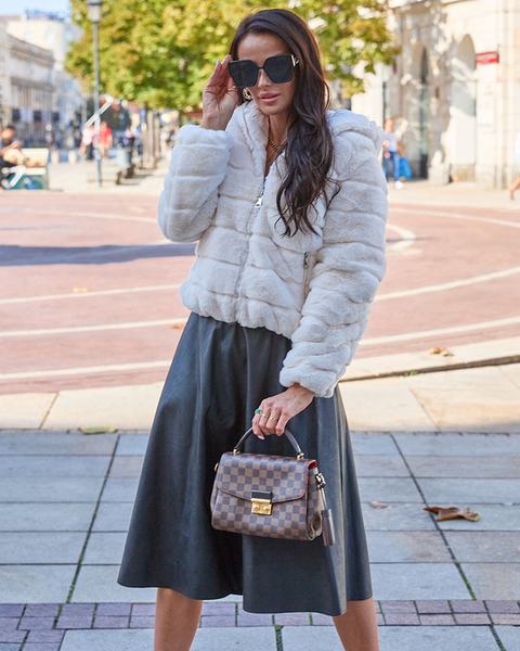 Royalfashion Veste femme double face avec fourrure en couleur crème