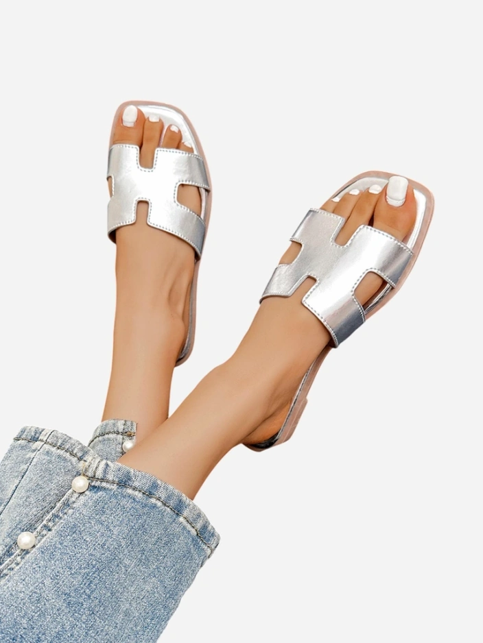 Royalfashion Tongs à semelle plate pour femmes Eval