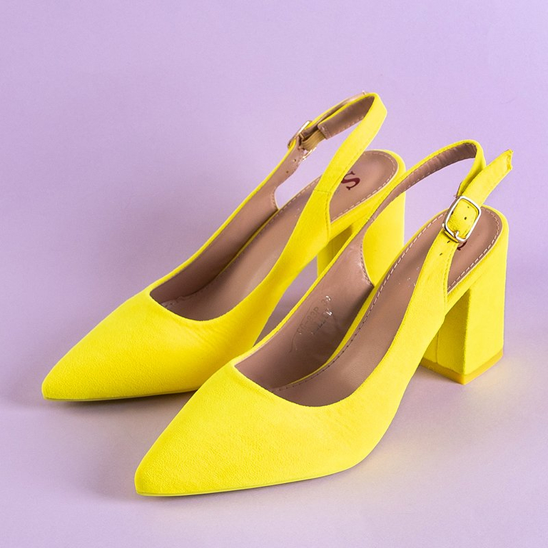 Sale Sandales Sandale Talon Jaune Sandale Talon Moutarde Sales