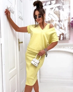 jaune