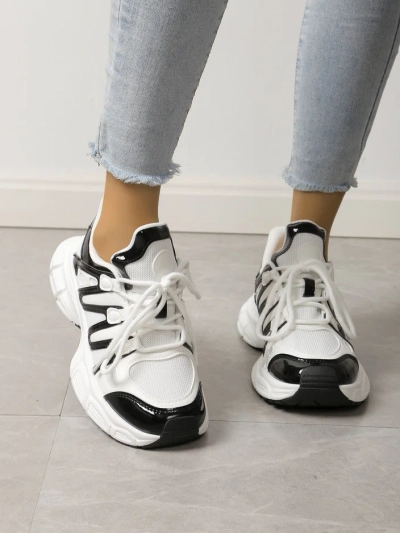 Chaussures de sport pour femmes Royalfashion sur une semelle épaisse Loness