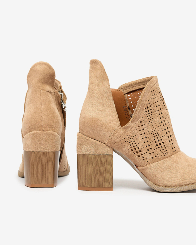 Royalfashion Bottes ajourées en marron clair Revivela