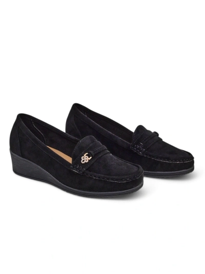 Mocassins pour femmes Royalfashion sur une semelle compensée basse Polefle