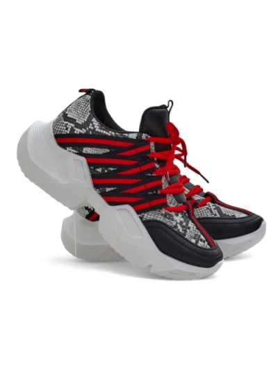 Baskets de sport Royalfashion pour femmes sur une semelle plus épaisse Ivvert