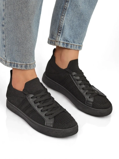 Sneakers pour femmes Livia Nero - baskets noires en tissu et cuir écologique à semelle plate